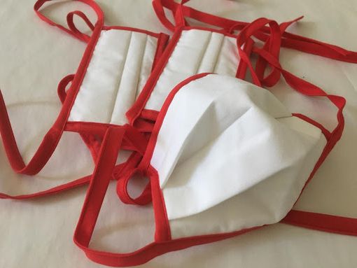 Coronavirus, l'Ordine dei Medici di Torino compra 60.000 mascherine chirurgiche