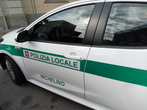 Prova a fare il furbo, ma l'occhio lungo della Polizia locale di Nichelino lo inchioda Prova a fare il furbo, ma l'occhio lungo della Polizia locale di Nichelino lo inchioda