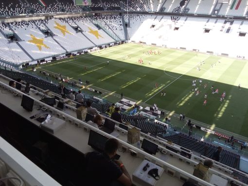 Il silenzio e l'irreale clima dell'Allianz Stadium in attesa del derby (FOTO) Il silenzio e l'irreale clima dell'Allianz Stadium in attesa del derby (FOTO)
