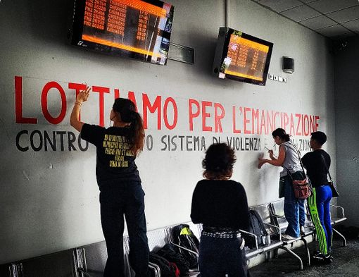 I giovani delle superiori al lavoro in sala d’attesa I giovani delle superiori al lavoro in sala d’attesa