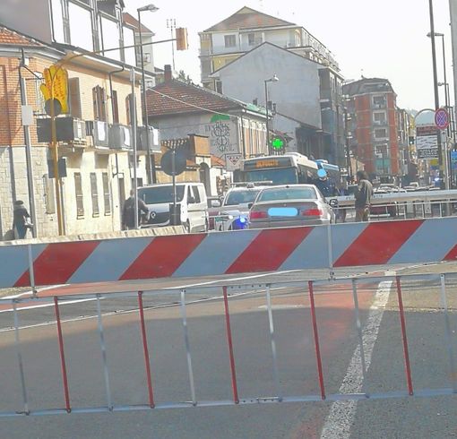auto bloccata passaggio a livello auto bloccata passaggio a livello