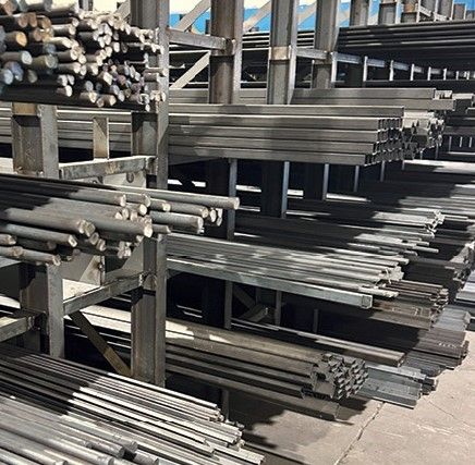 Ironcut: già riferimento nel taglio lamiera in Piemonte, oggi anche fornitore di tubi e barre in ferro in tutti i formati Ironcut: già riferimento nel taglio lamiera in Piemonte, oggi anche fornitore di tubi e barre in ferro in tutti i formati