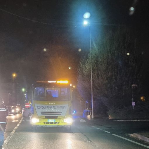 Pinerolo: donna fermata al volante senza patente e assicurazione