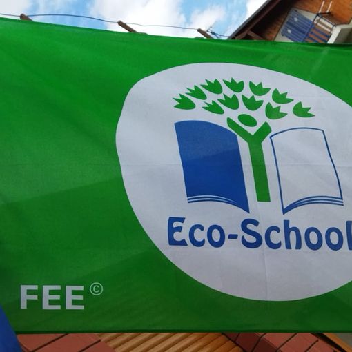 Dalla Danimarca a Bobbio Pellice: la bandiera delle eco-schools sventolerà anche il prossimo anno scolastico