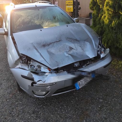 Una delle auto incidentate