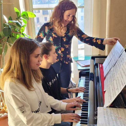 Una lezione di musica a Luserna San Giovanni con l’insegnante Patrizia Massel