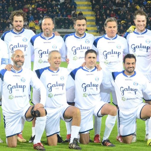 La nazionale di calcio Tv &amp; Social (foto tratta dalla pagina Facebook della nazionale)
