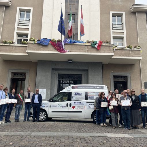 La riconsegna del Doblò all'Auser