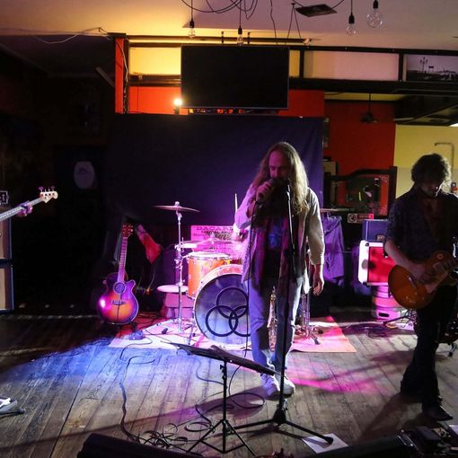 Dai Pink Floyd a Zakk Wylde: “While My Guitar” a La Tana dei lupi di Pinerolo