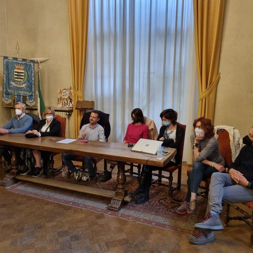 Il sindaco di Pinerolo: “Ritirerò le mie dimissioni, ma non voglio più il tiro al piccione”
