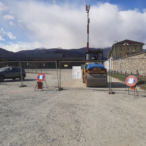 I lavori nel parcheggio di viale XVII Febbraio a Pinerolo