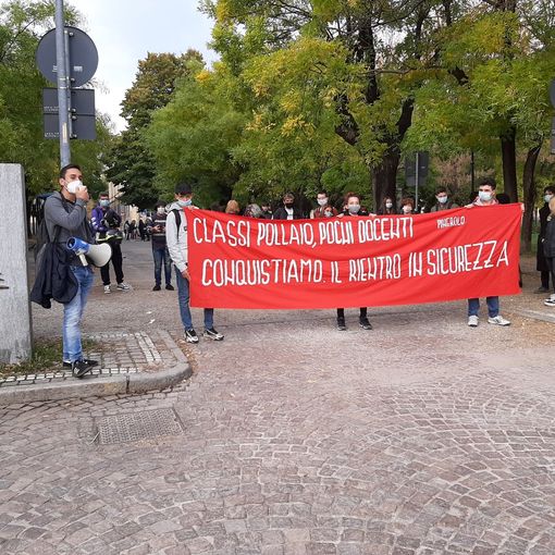 Manifestazione studenti delle superiori 9 ottobre 2020