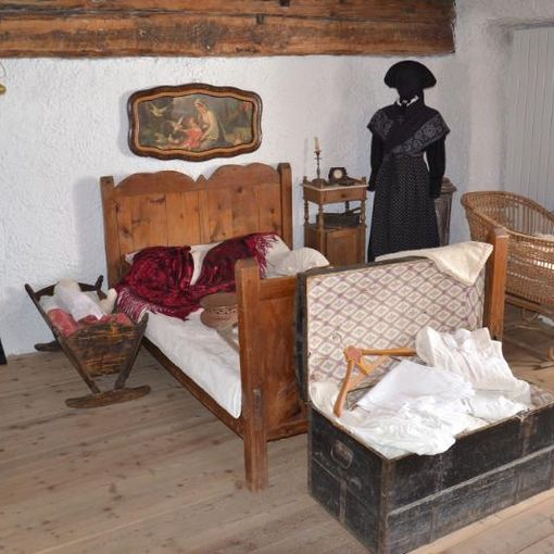 Vent’anni di costume e tradizioni delle genti alpine nella storica casa del sarto