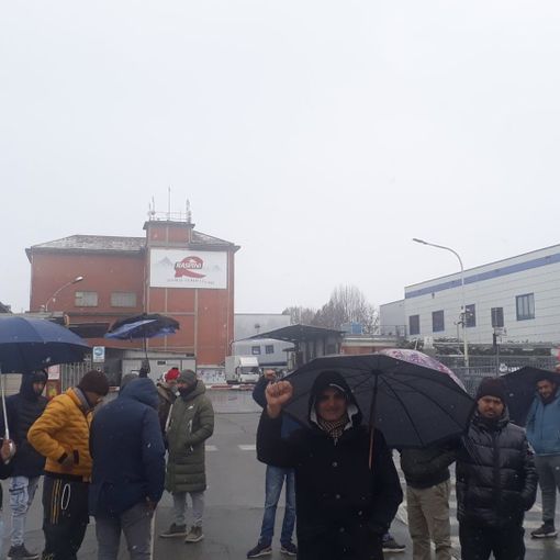 Raspini di Scalenghe: seconda settimana di sciopero dei Si Cobas