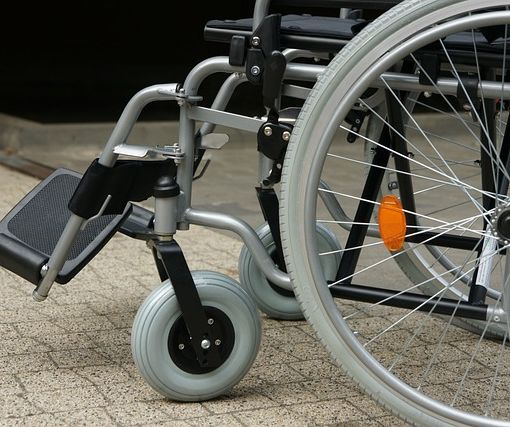 Pinerolo: carrozzina rubata a una disabile, ritrovata in corso Turati