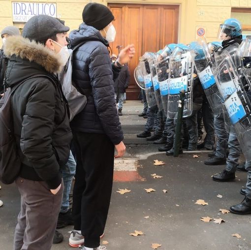 La manifestazione sull'alternanza scuola/lavoro del 28 gennaio 2022 a Torino