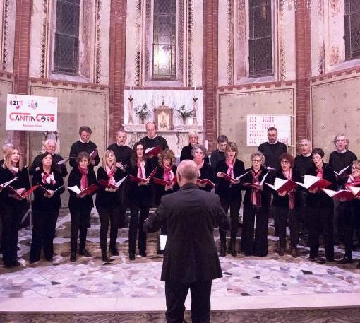 Umberto Neri dirige il Coro Prompicai di Pinerolo
