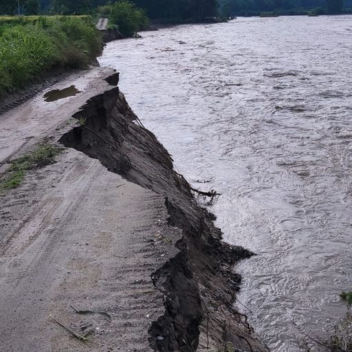 La strada cancellata dall’acqua