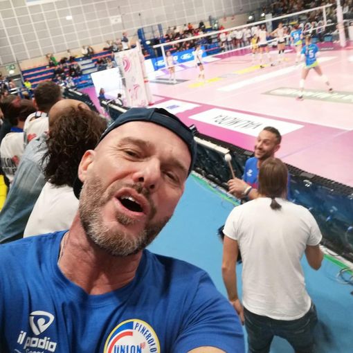 Fabio Badino al Pala Bus Company con i Pinerolo Boys