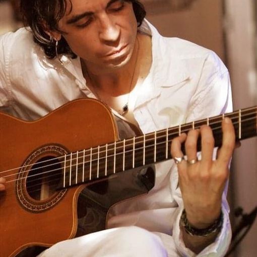 Diego Di Chiara e la sua chitarra