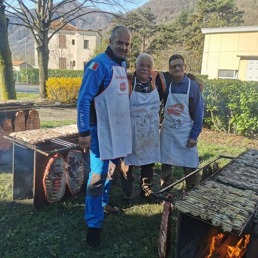 Villar Perosa in festa tra fuochi d’artificio e giri in elicottero