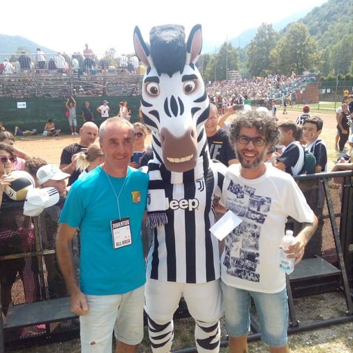 A destra il sindaco Marco Ventre