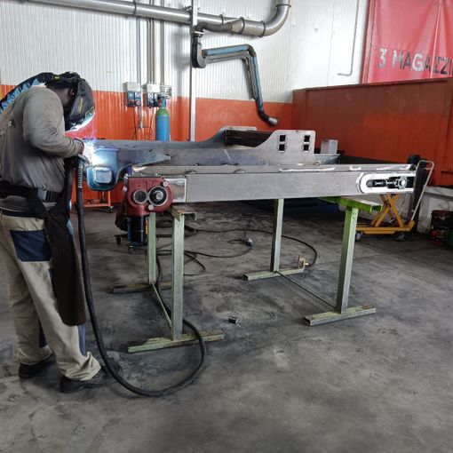 Tecnofruit ricerca un Assemblatore di carpenteria e saldatura a filo