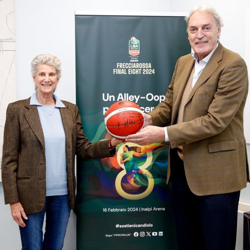 Il grande Dino Meneghin segna un canestro contro il cancro, andando in visita a Candiolo
