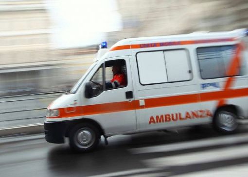 Scontro auto-moto a Nichelino, il centauro finisce in ospedale (foto d'archivio)