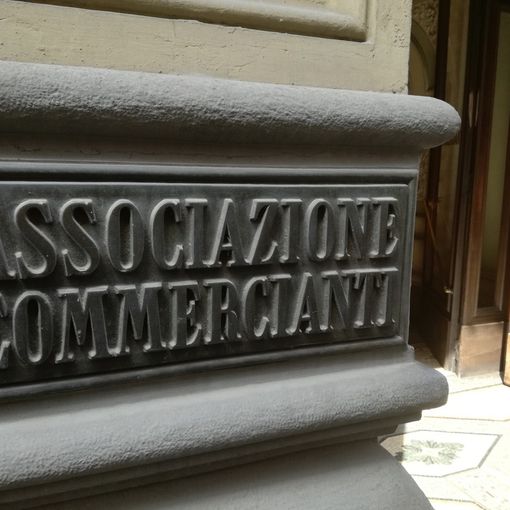 Il lamento degli &quot;esclusi&quot; dalla riapertura: &quot;Che sia Fase Due anche per noi&quot;