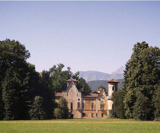 Gita annullata alla mostra di Toscani: la risposta della Fondazione Cosso