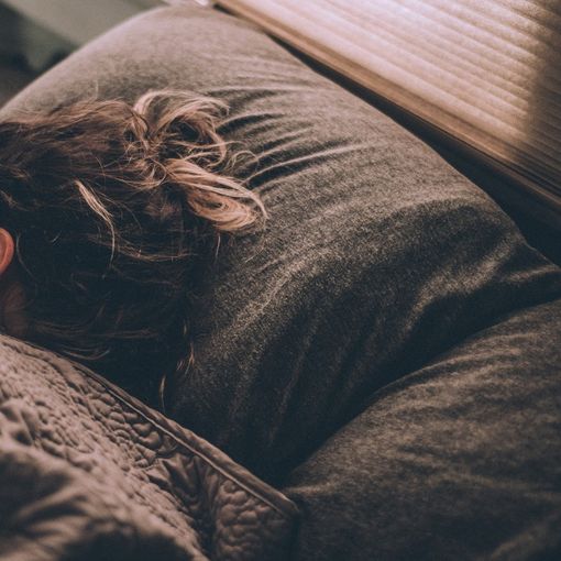 Insonnia invernale: come combatterla? Consigli utili e rimedi per dormire bene