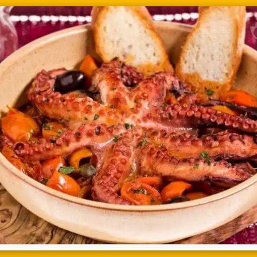 Il cosciotto di agnello al forno farcito alle olive, la territa di polpo “alla Luciana” ed il sartù di riso