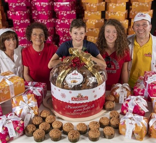 Nuovo panettone pera e cioccolato: l’alleanza piemontese tra Albertengo e Gobino