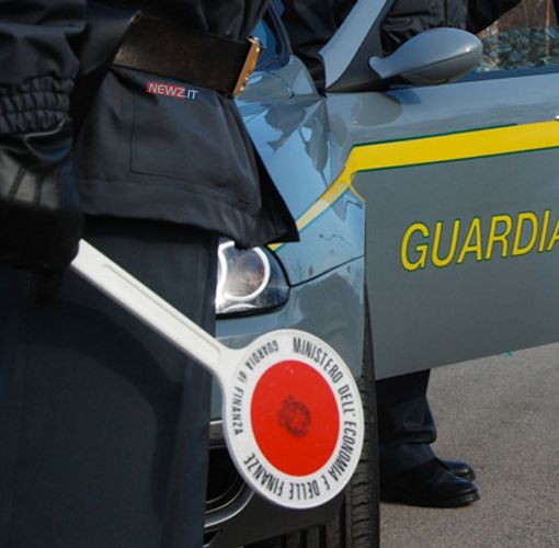 Blitz della Finanza in un locale del Pinerolese: i 15 lavoratori in nero vengono tutti assunti