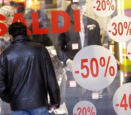 I saldi invernali alla prova del web e del Black friday: i torinesi spenderanno fino a 280 euro a famiglia