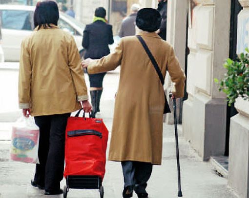 I datori di lavoro di badanti e babysitter chiedono aiuti economici. Caucino: &quot;La Regione c'è&quot;