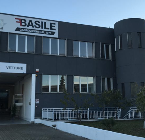 Inaugurata la nuova sede di Fratelli Basile: “Annunciamo l’accordo con Bmw, nel 2021 al via la scuola di carrozzeria” [VIDEO]