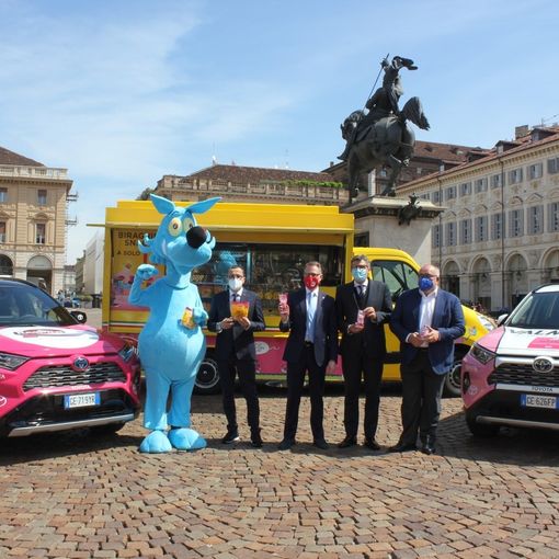 Il Giro d'Italia parte da Torino, Cirio: “Che sia una festa sicura, senza assembramenti” (FOTO e VIDEO)