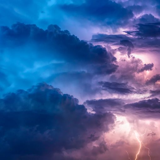 Meteo: nel weekend tornano i temporali e si abbassano le temperature