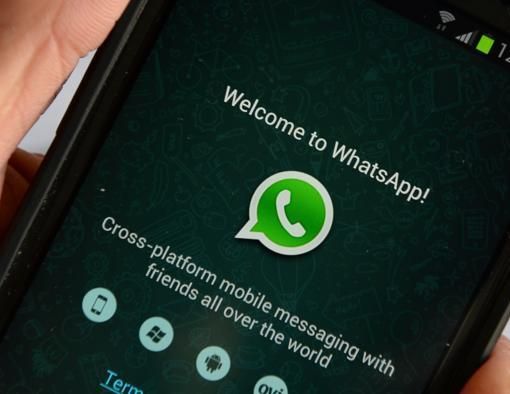 WhatsApp in down: difficoltà ad inviare foto e video