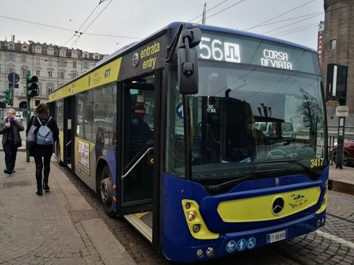 bus con corsa deviata