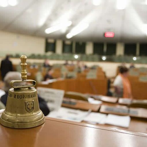 Emergenza Covid, il Consiglio regionale: &quot;Rinviare il concorso per docenti&quot;