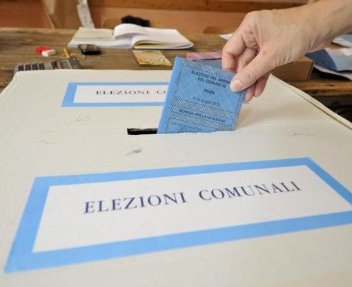 Ballottaggi, alle ore 19 nel Torinese ha votato meno del 30% degli elettori