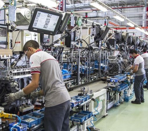 operai al lavoro