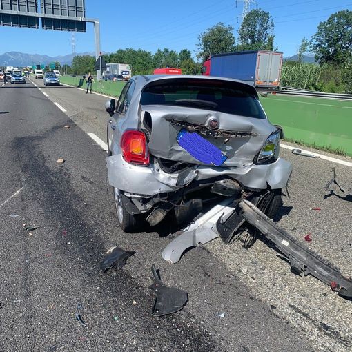 auto incidentata in tangenziale