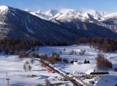Coronavirus, non cala l'allarme in montagna e nelle valli: &quot;Stop ai turisti della quarantena&quot;