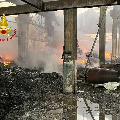 Vigili del fuoco in azione