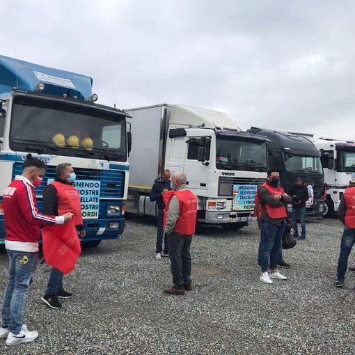 Giostrai in protesta