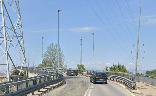 Viaggia contromano su via Torino, tragedia sfiorata a Nichelino (foto di archivio)